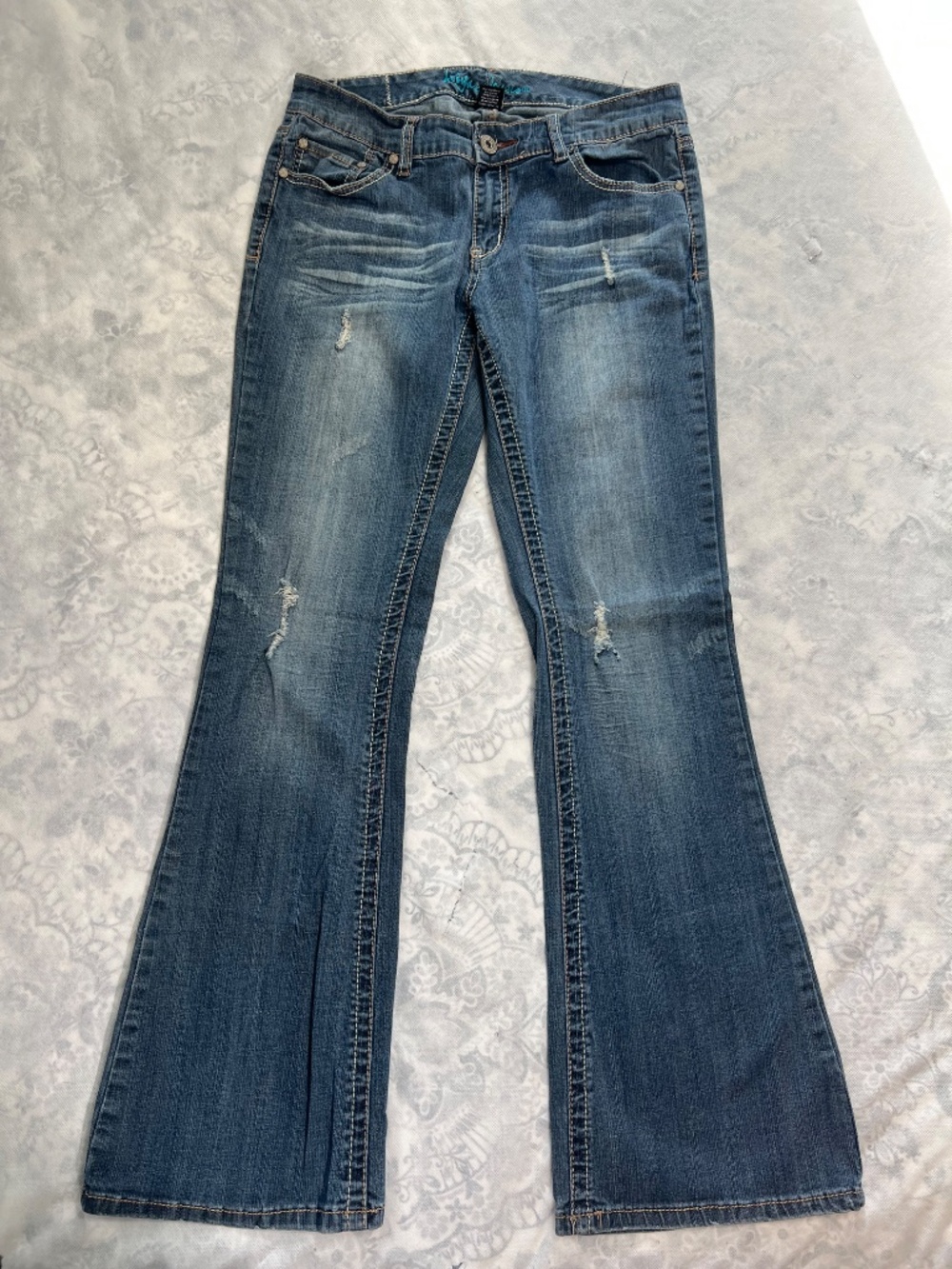 Ariya Jeans Sz 11/12 Distressed Whiskering Bootcut Embroidered Western Jeans Y2K